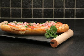 pizza baguette
